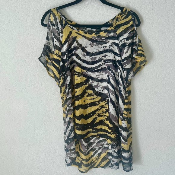 Forever 21 | Sheer Cold-Shoulder Tunic - Picture 1 of 5